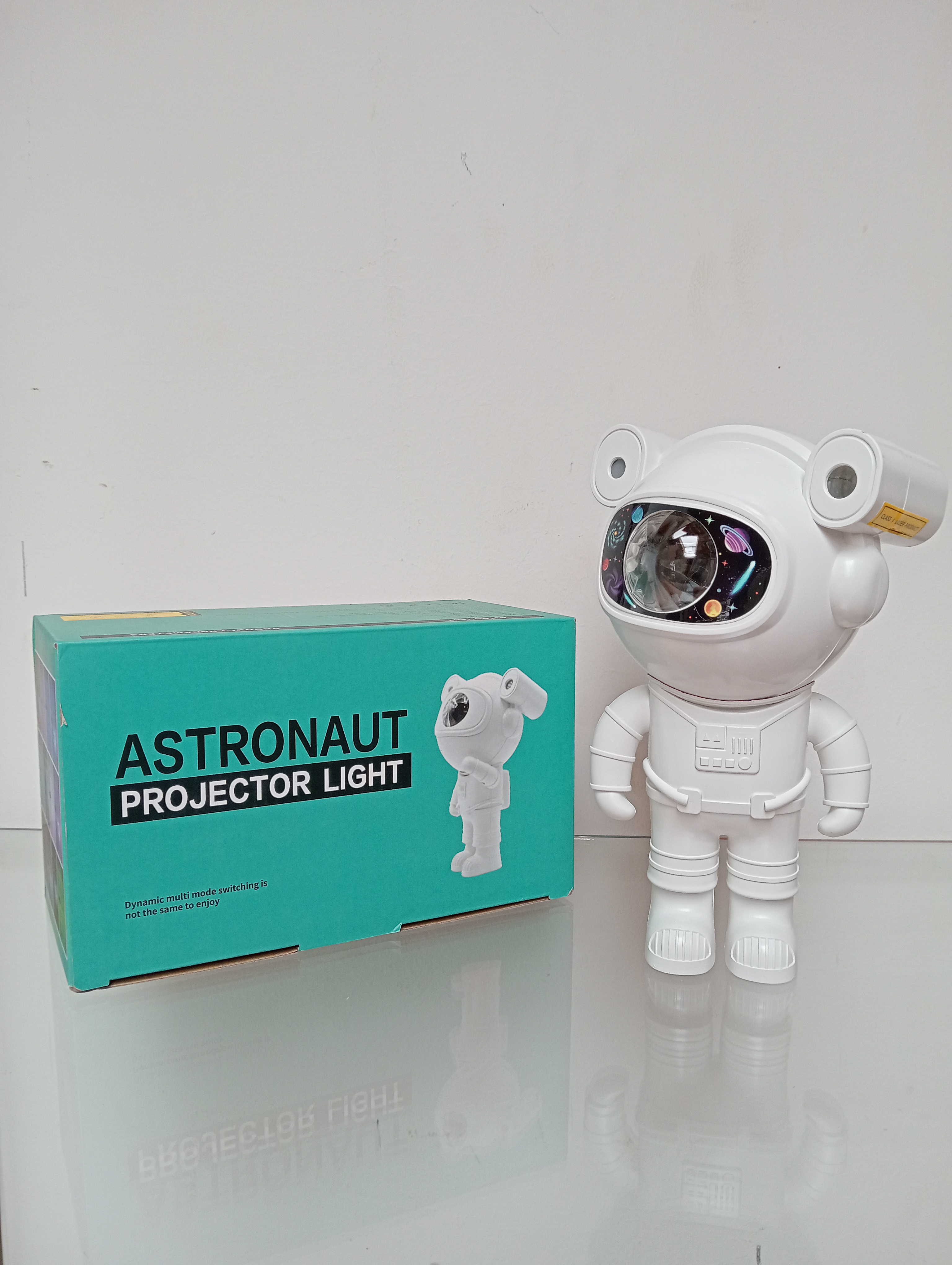 PROYECTOR ASTRONAUTA